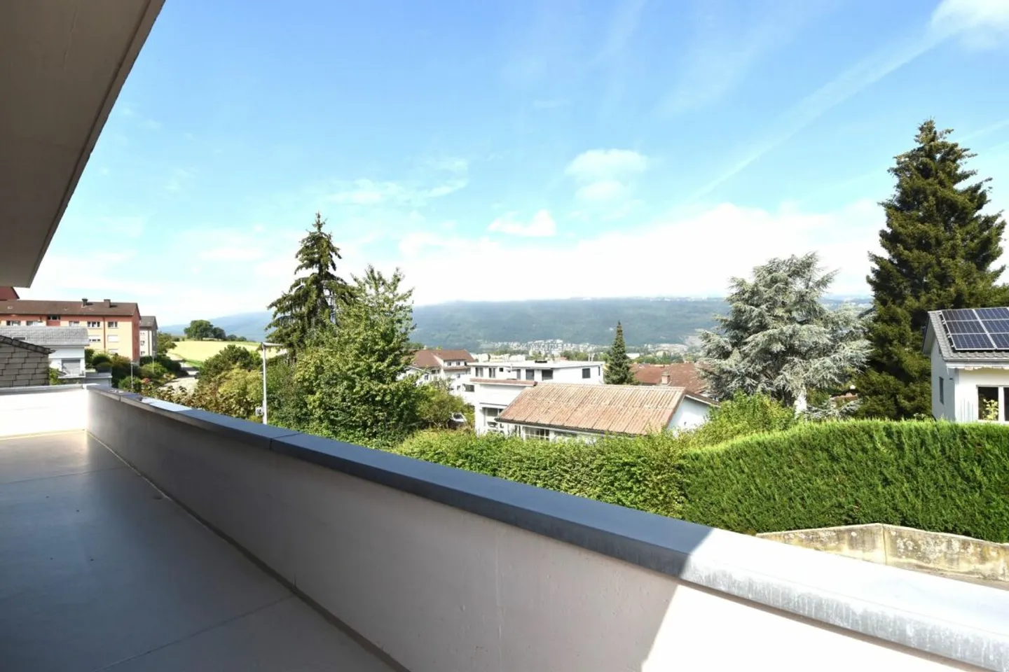 Casa unifamiliare di 6,5 stanze in una posizione molto bella - Foto 9 di 13