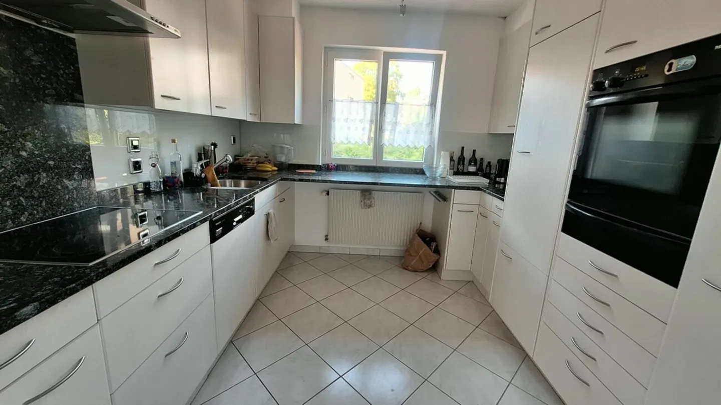 Vielseitiges Mehrfamilienhaus - Foto 6 von 13