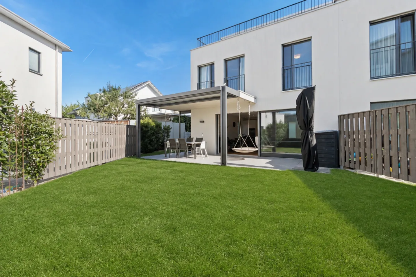 Modernes Doppelhaus in Auw - Foto 1 von 9