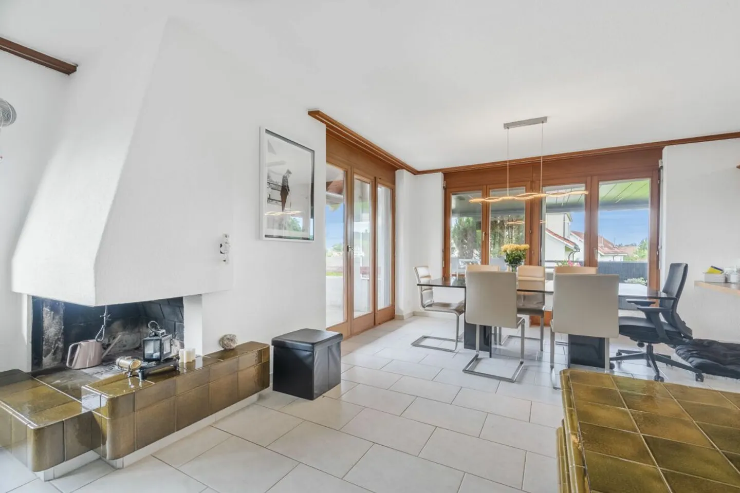 Ampia casa familiare con vista - Foto 2 di 13