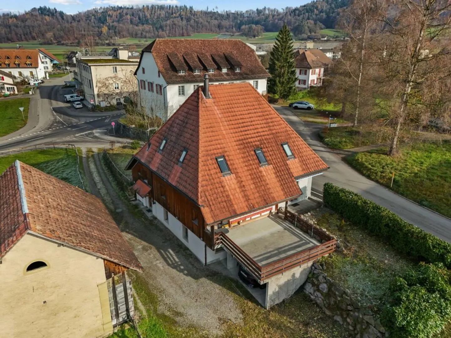 Maison bifamiliale / maison individuelle avec appartement indépendant - Photo 3 sur 13