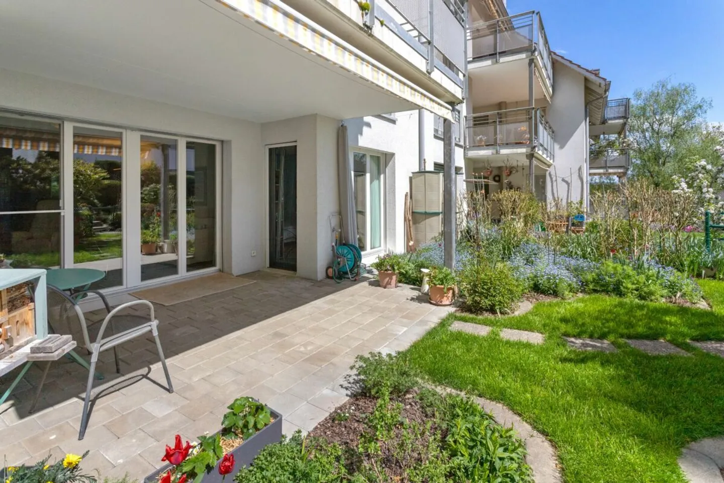 Bellissimo appartamento giardino di 5,5 stanze orientato alla natura - Foto 6 di 11