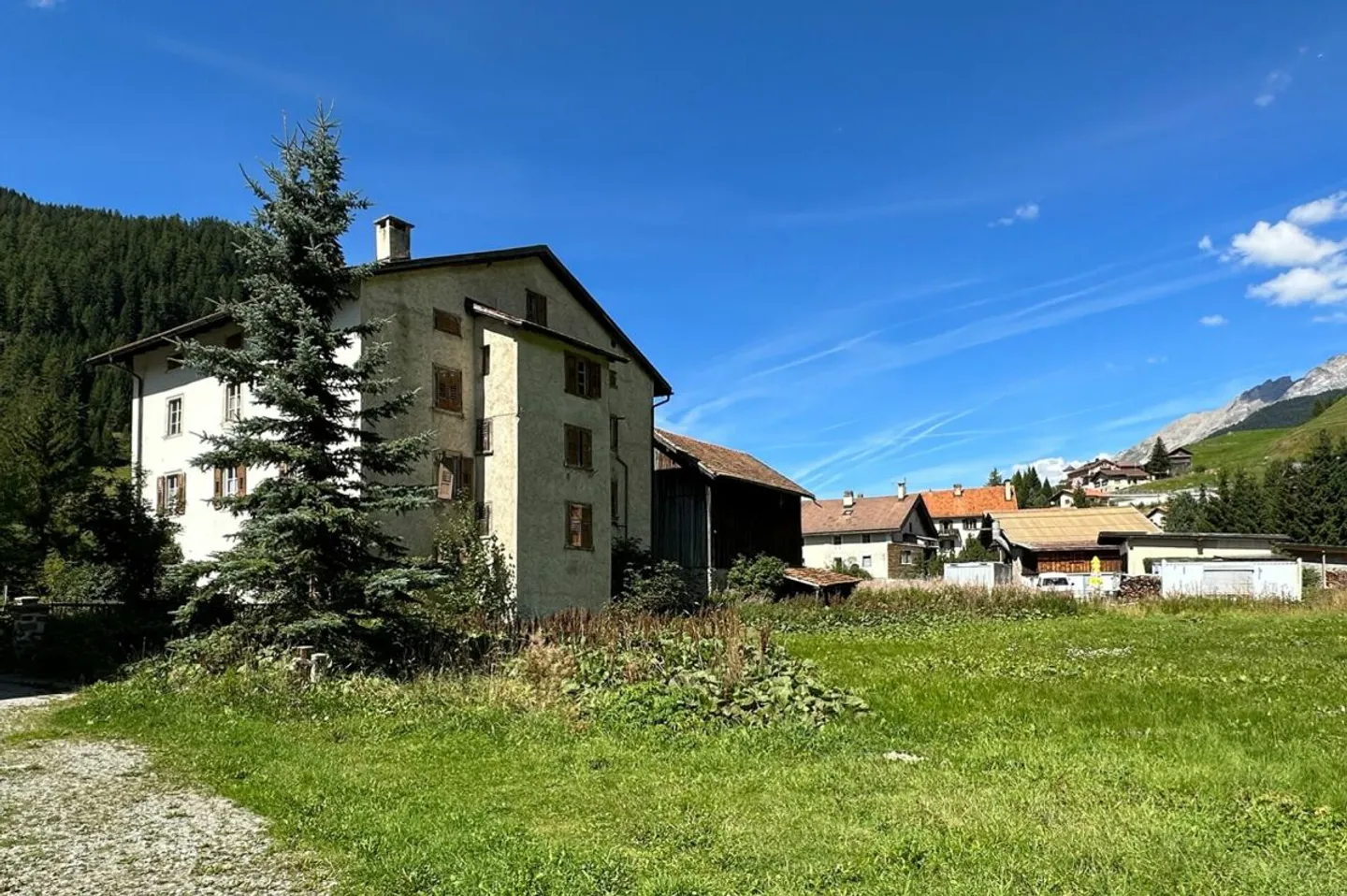Terreno edificabile con circa 600m2 di superficie utile potenziale per seconda casa - Foto 3 di 6