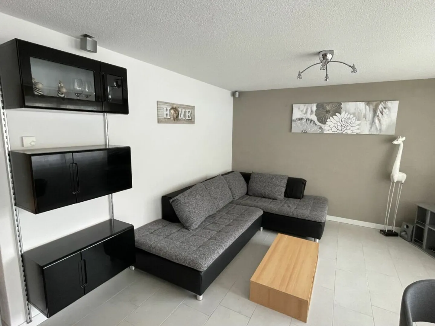 Perla Incantevole 2.5 Stanze Seconda Casa a Zermatt con Vista Ininterrotta sul Cervino - Foto 3 di 13