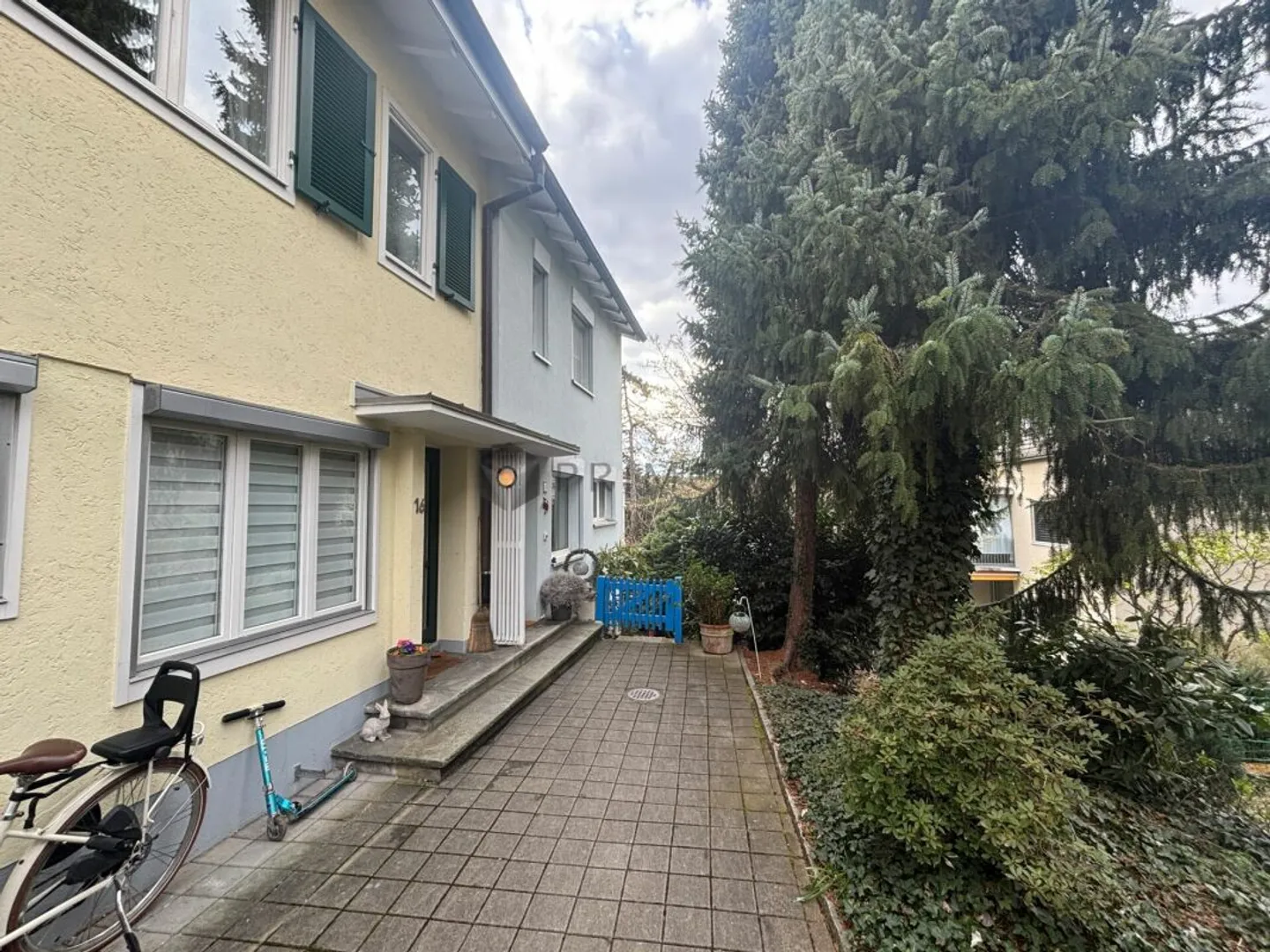 Casa a schiera affascinante con giardino - Foto 8 di 8