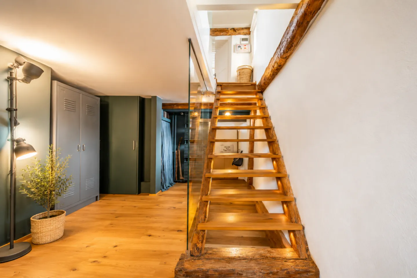 Living and Working in the Heart of Stein am Rhein - Historic Old Town House with Gastronomy Area and Walk-in Customers - Photo 13 of 13