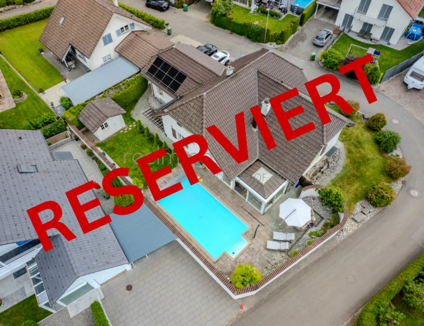 Family paradise with pool, conservatory and lots of privacy - Photo 1 of 13