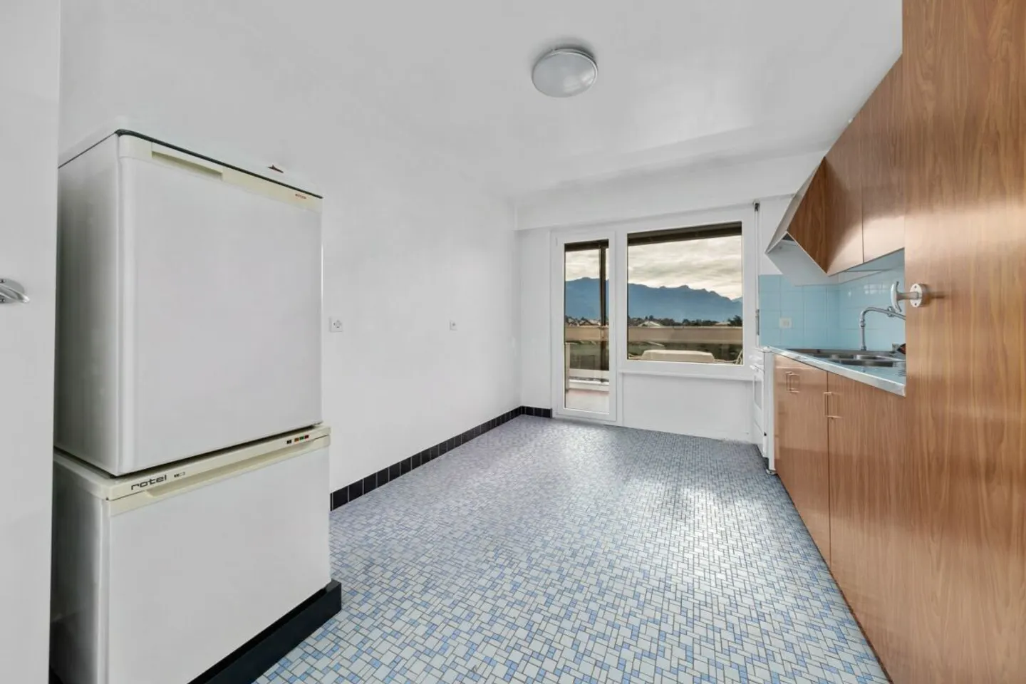 Lake View Apartment in La Tour-de-Peilz - Photo 7 of 13
