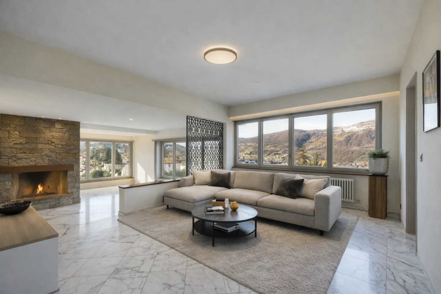 Villa spacieuse avec potentiel - Photo 2 sur 13