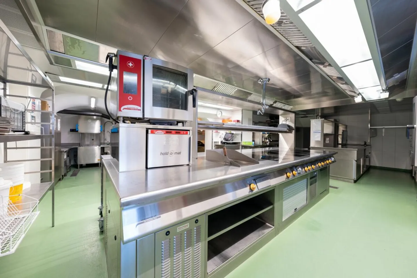 Crusch Alba - operational hotel ensemble in S-Charl - Photo 5 of 13