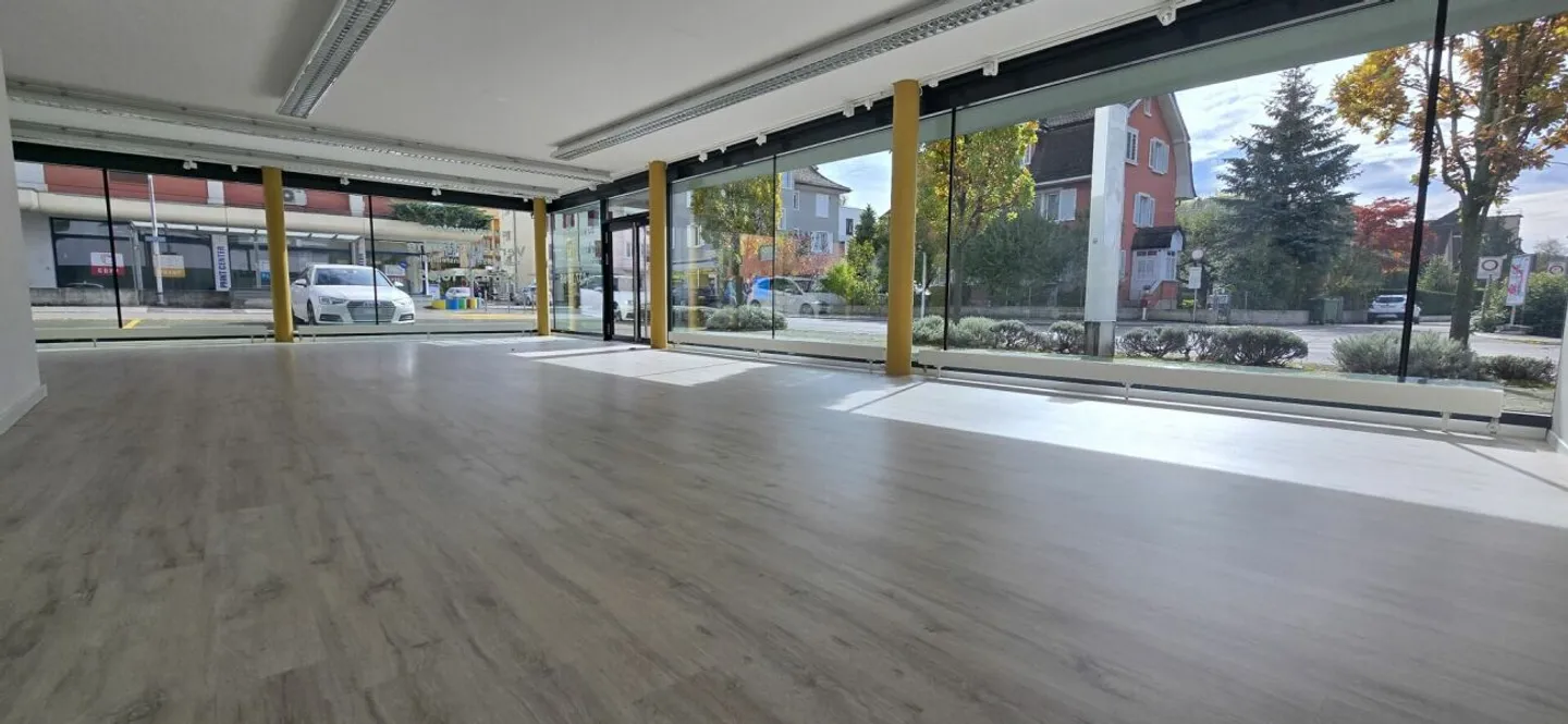 MOLTO CENTRALE SPAZIOSO E VERSATILE! - Foto 3 di 7