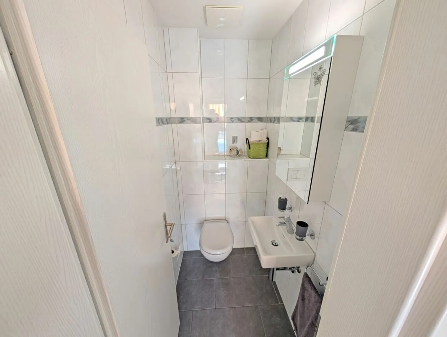 Well-maintained condominium in the first row of the "Diamant" development - Photo 7 of 13