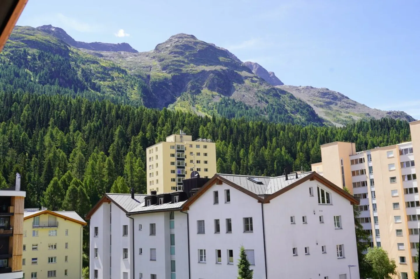 Wunderbare Dachwohnung mit Blick nach Süden - Foto 10 von 11