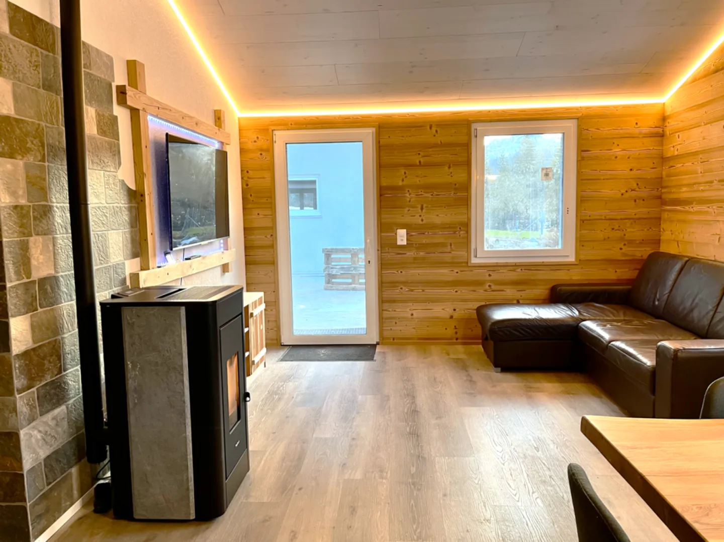 Casa intergenerazionale con riserva di terreno a Schwarzsee FR - completamente affittata in ottima posizione! - Foto 6 di 13