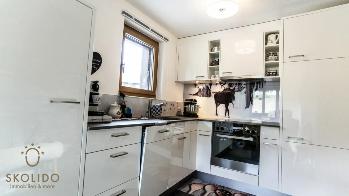 Appartamento ristrutturato di alta qualità nel fascino alpino in una posizione centrale - Foto 7 di 13