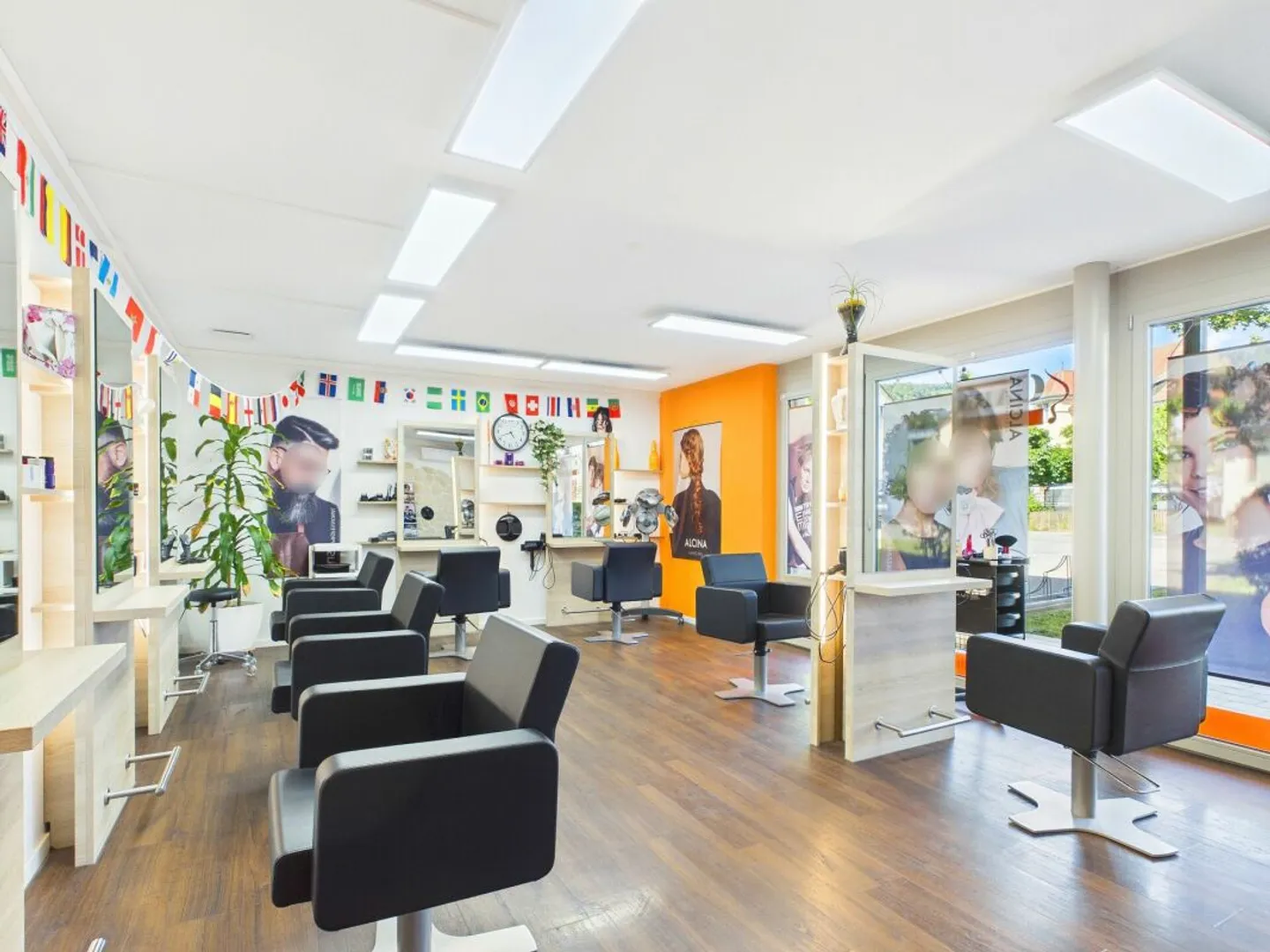 Salone di parrucchiere in affitto a Ehrendingen - Foto 1 di 12