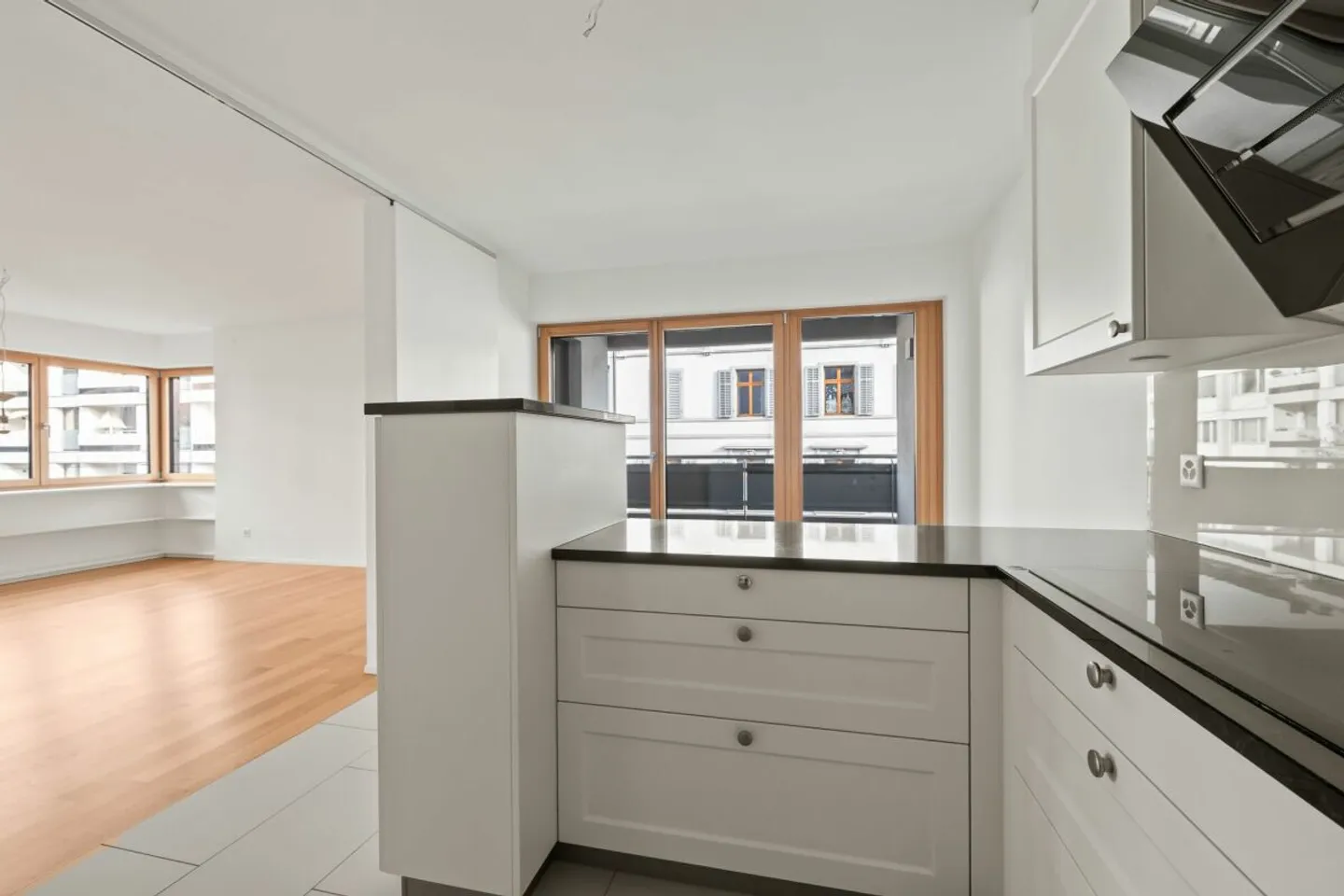 Grosszügiges Wohnen auf einer Etage - am Spalentor - Foto 3 di 13