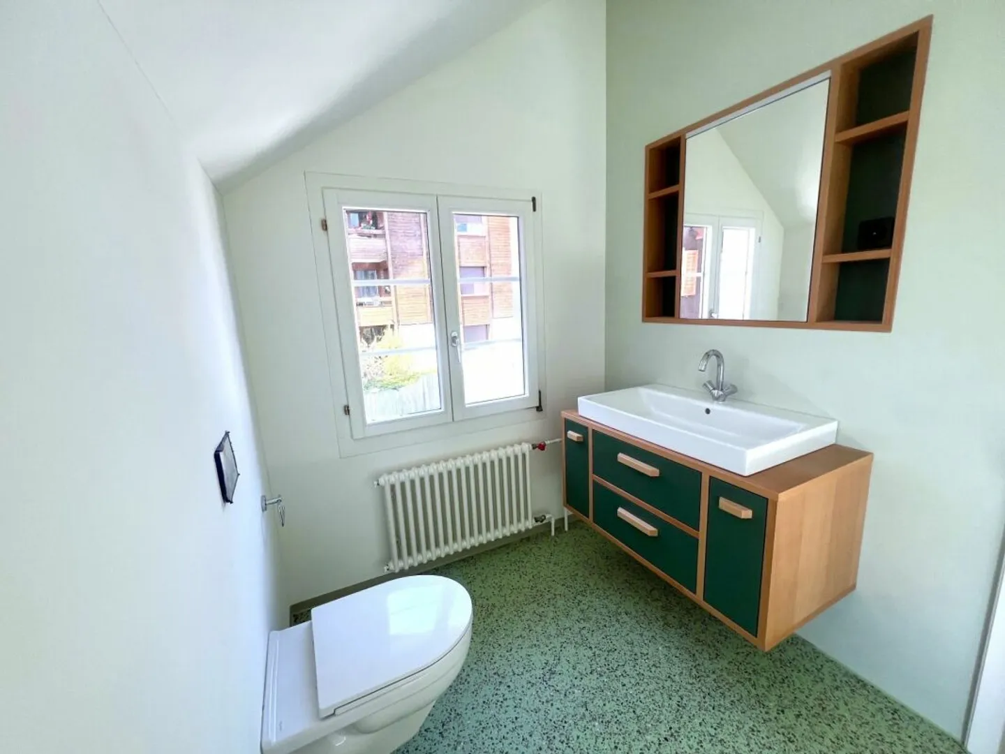 Appartement de 3,5 pièces récemment rénové dans un bâtiment résidentiel historique - Photo 6 sur 12
