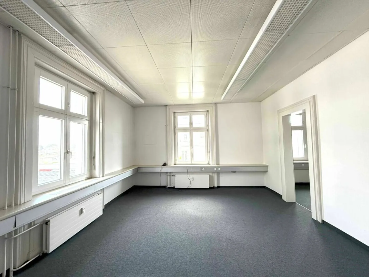 Office and/or practice rooms in various sizes in the center of Romanshorn - Photo 5 of 7
