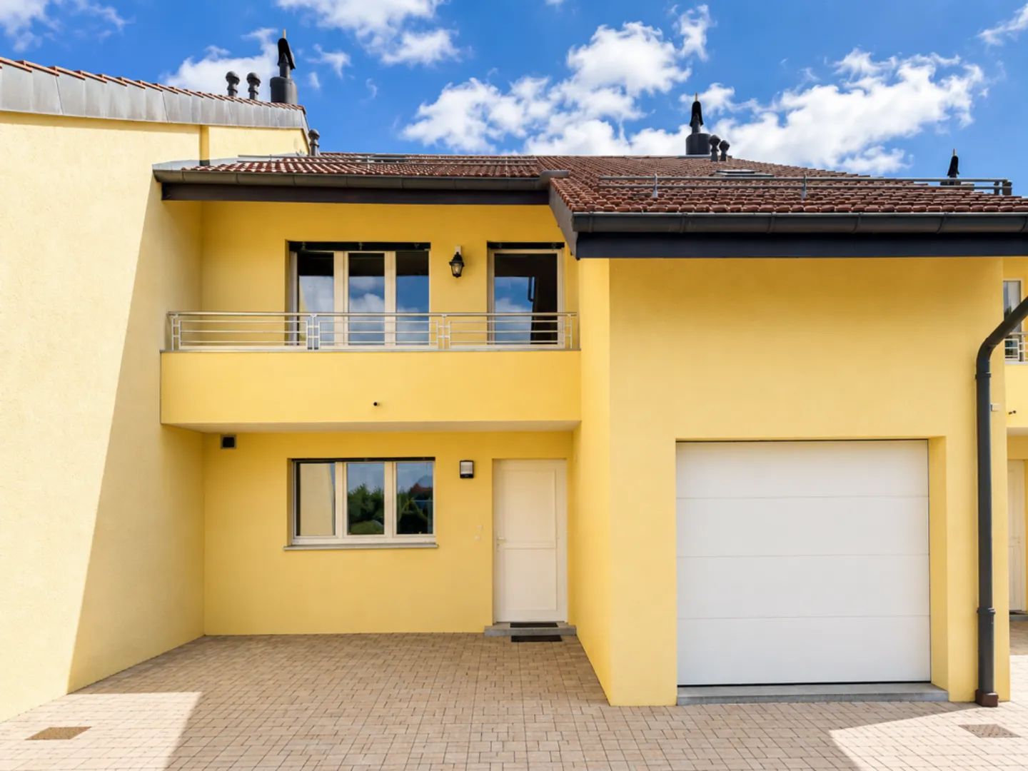 En Exclusivité - Villa familiale de 8 pièces dans un cadre résidentiel privilégié - Photo 11 of 12