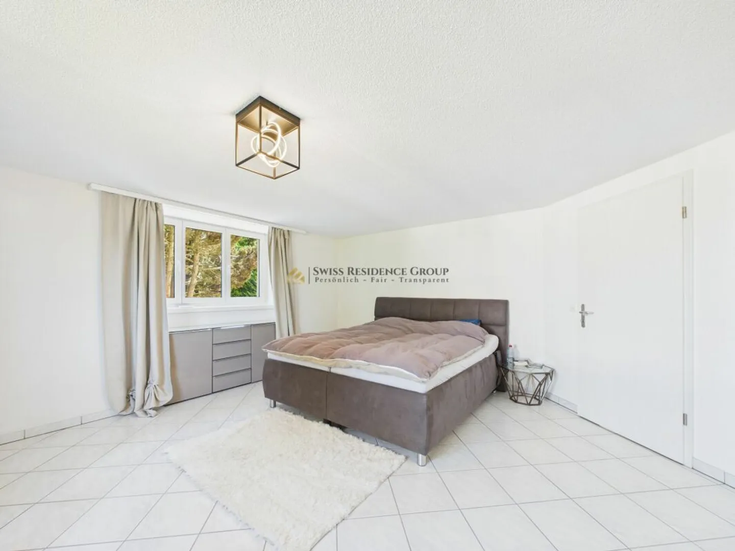 Vivre comme dans sa propre maison - Appartement de 4,5 pièces avec jardin ensoleillé - Photo 3 sur 13