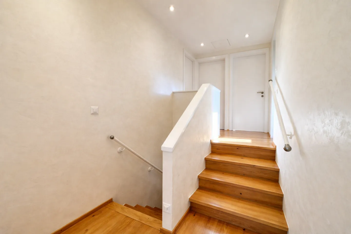 Incantevole villa indipendente con piscina a Chavannes-des-Bois - Foto 8 di 13