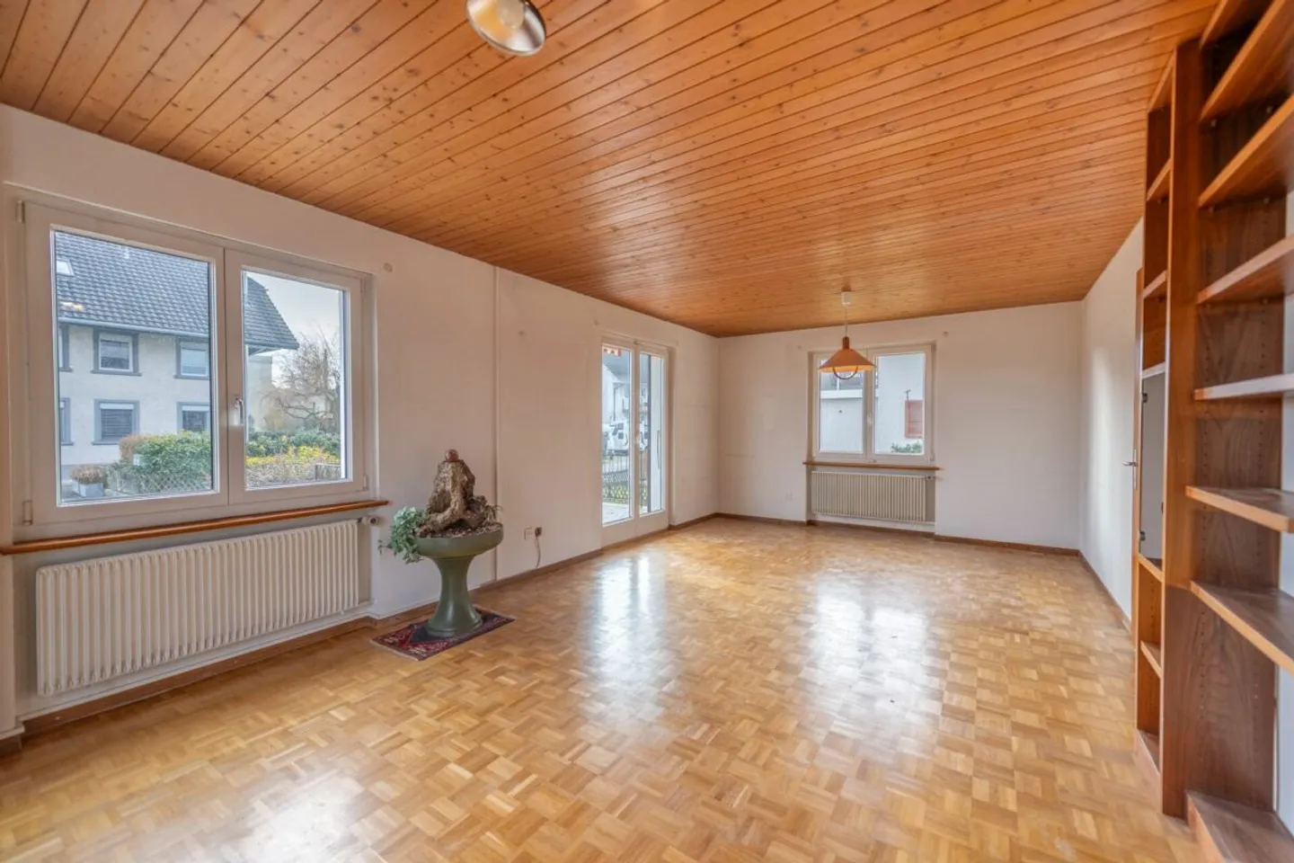 Maison individuelle avec jardin et possibilités d'aménagement - Photo 4 sur 13