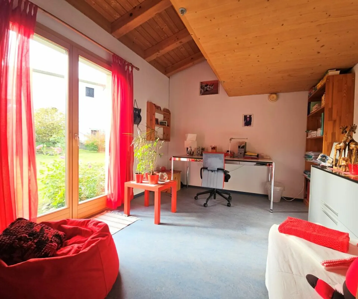 EINFAMILIENHAUS MIT SCHÖNEM GARTEN IN CAPRIASCA - Foto 12 von 13