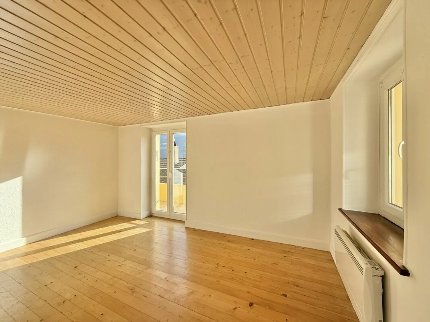 House with 2 apartments in Fully - Photo 8 of 13