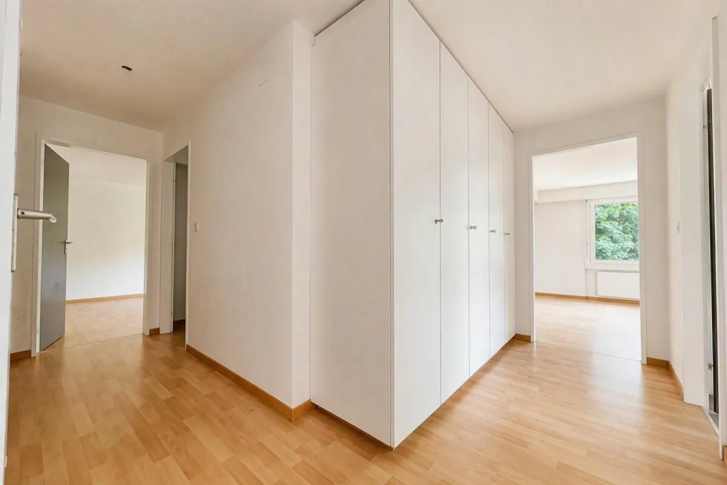 Grosszügige 5.5-Zimmerwohnung - Foto 2 von 10