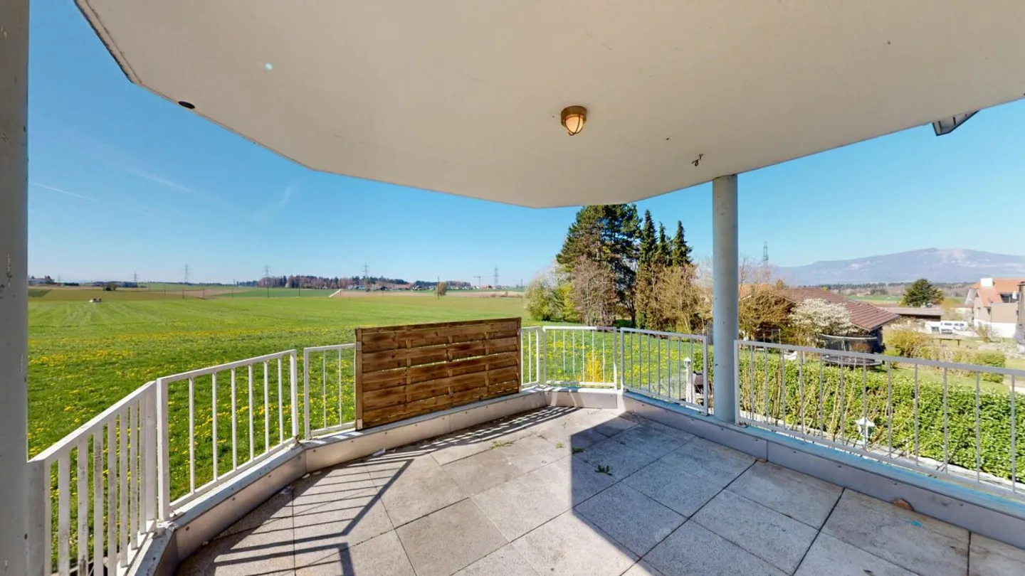 Appartement moderne de 4,5 pièces avec piscine, court de tennis et finitions de haute qualité - Photo 6 sur 8