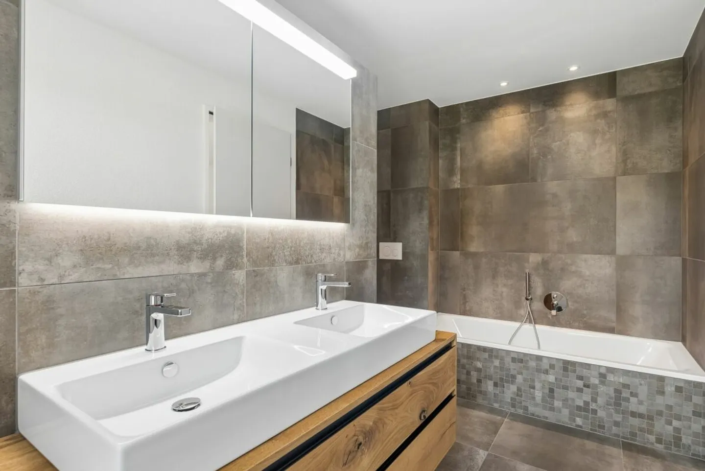 Première occupation : appartement de jardin 4.5 pièces avec jardin de 57 m² et double garage - Photo 9 sur 13