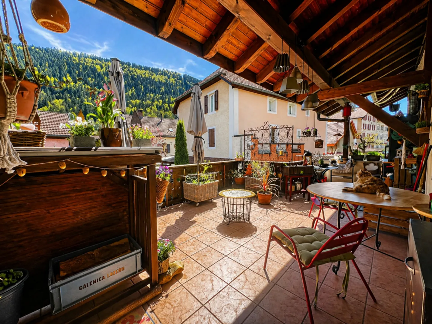 Wunderschönes Haus mit 4 Wohnungen - Foto 4 von 13