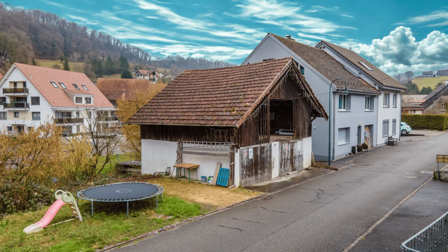 Geräumiges Duplex mit Werkstattpotential - Foto 11 von 12