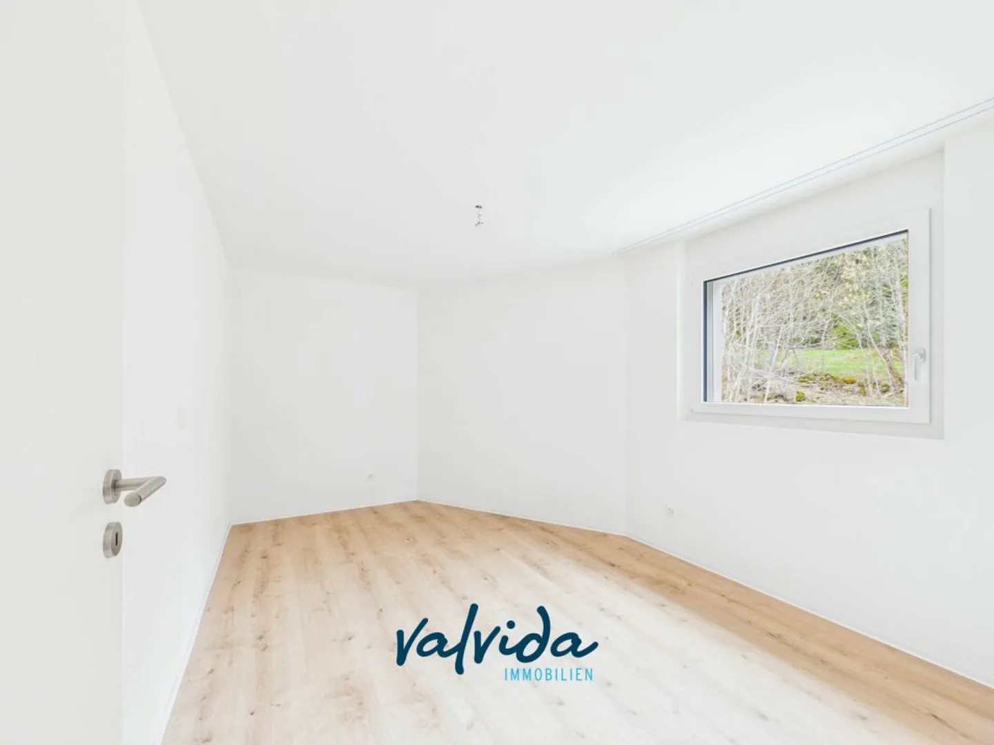 Prime Location in the Ski Resort: 3.5-Room Apartment with Ski-in Comfort - Photo 5 of 10