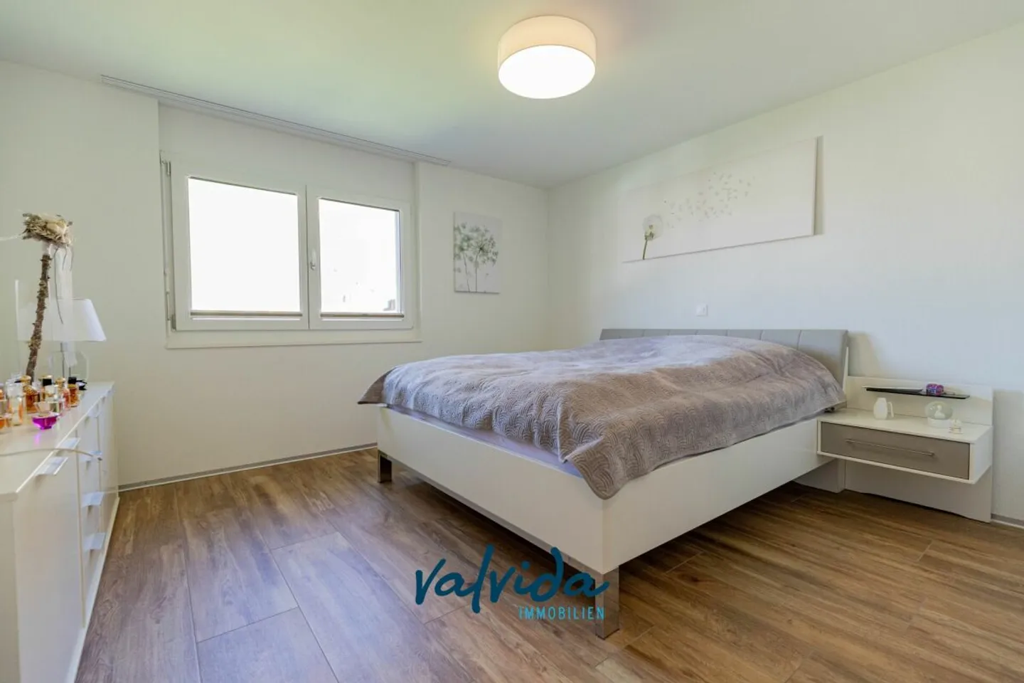 Modernes Mehrfamilienhaus in Steg - Foto 9 von 13