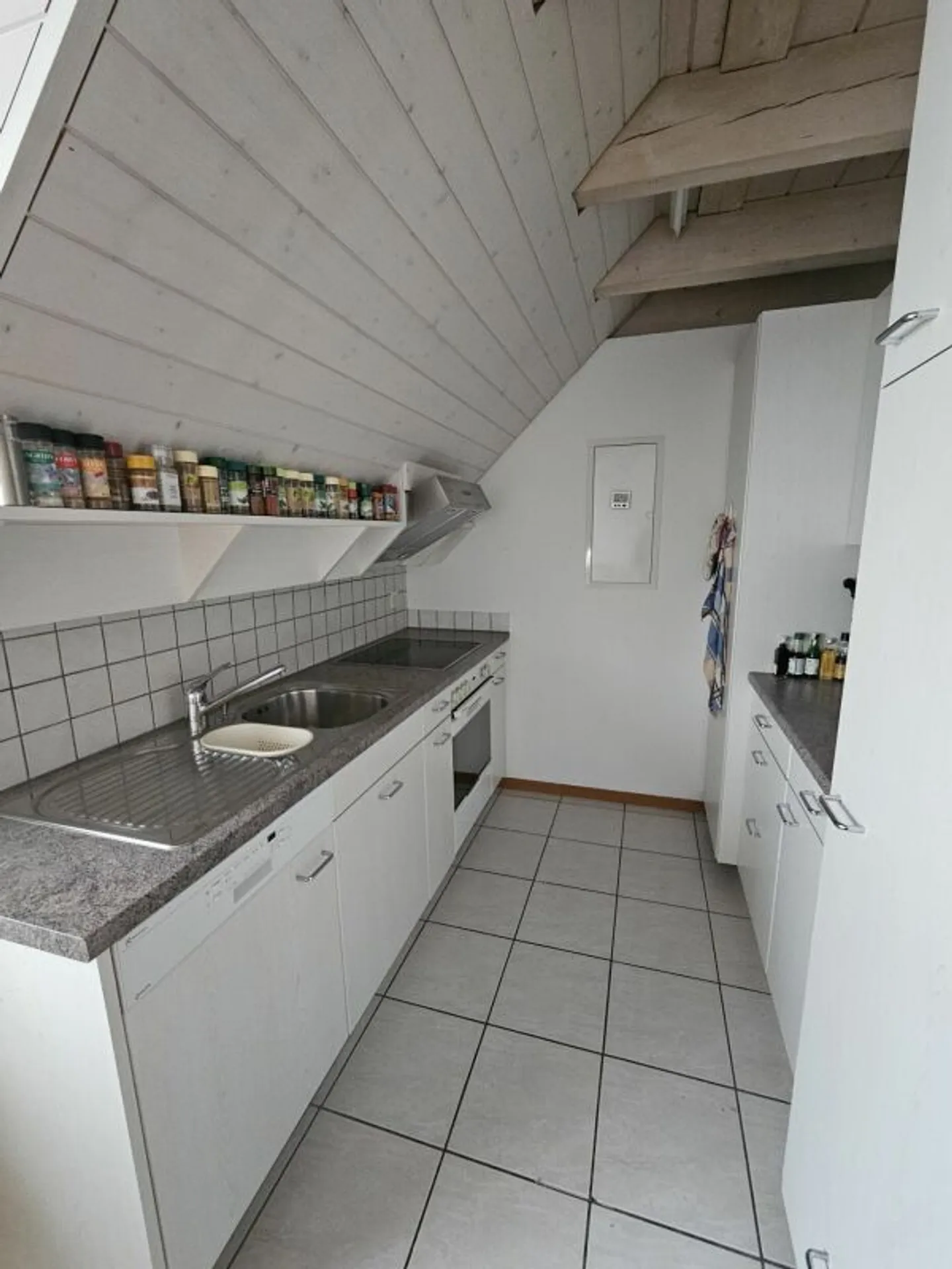 Bella mansarda con balcone - Foto 4 di 9