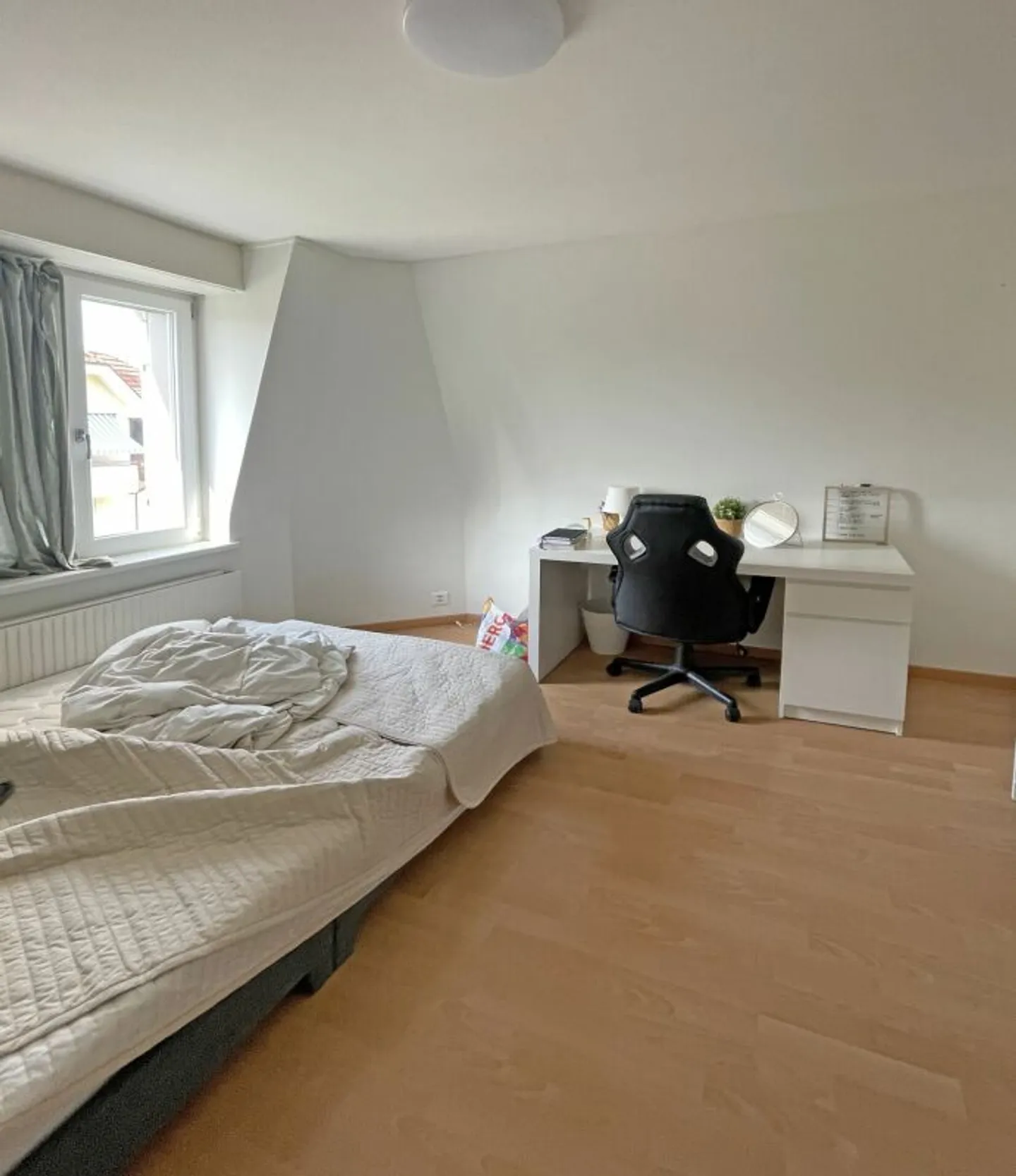 Beautiful, bright 3.0-room apartment in a central location in St. Gallen - Photo 2 of 7
