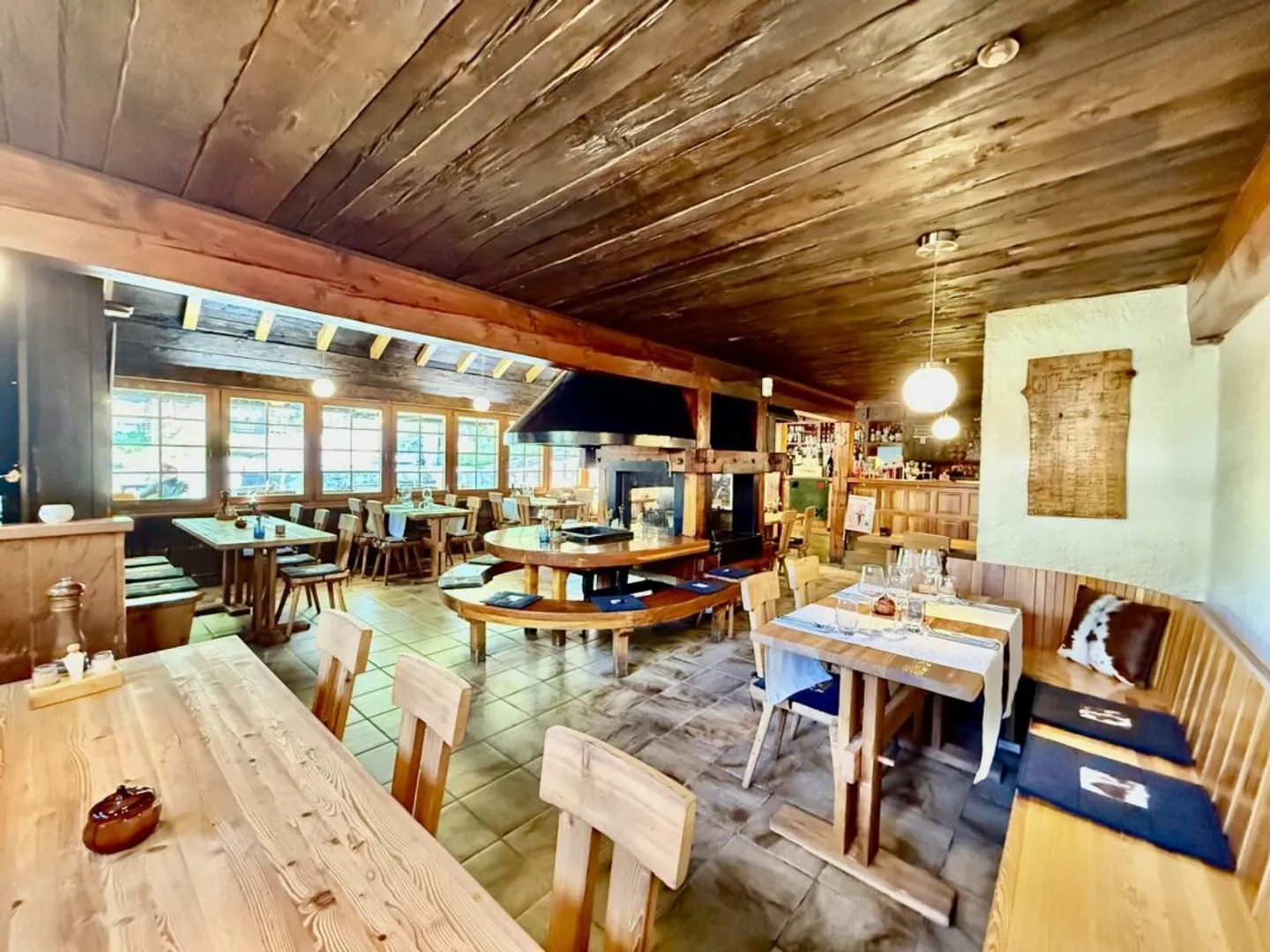 Hotel-Restaurant in Grimentz - Foto 1 von 13