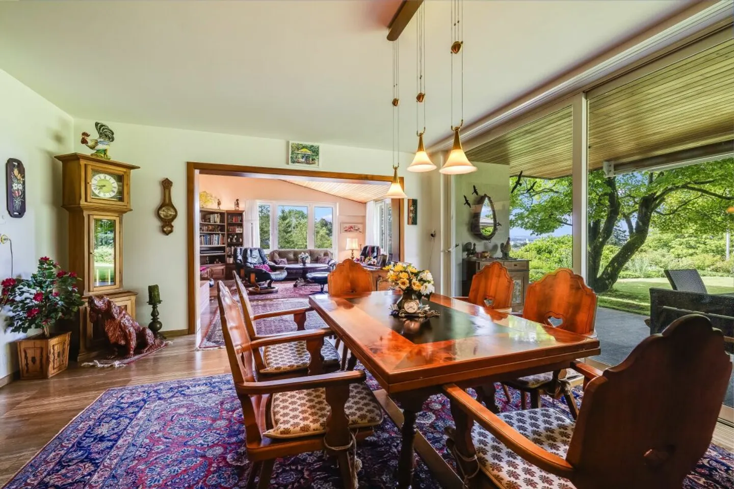Exclusive 9-room single-family house with wellness area, double garage and stunning views - Photo 6 of 13