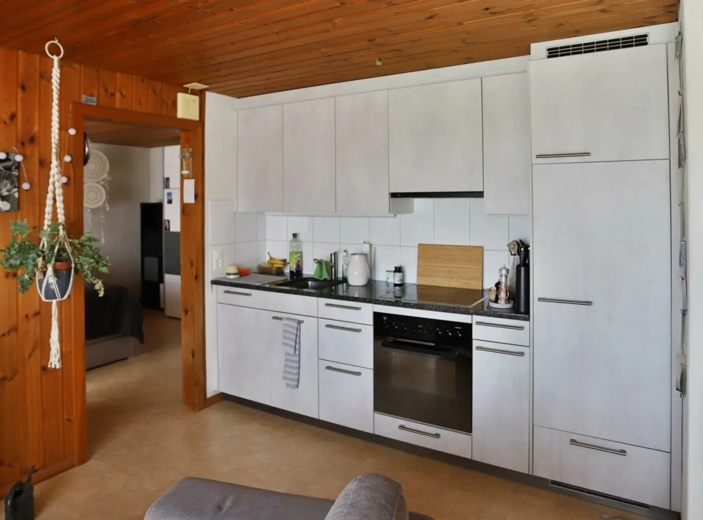 Charming 2-room apartment in the village center - Photo 2 of 7