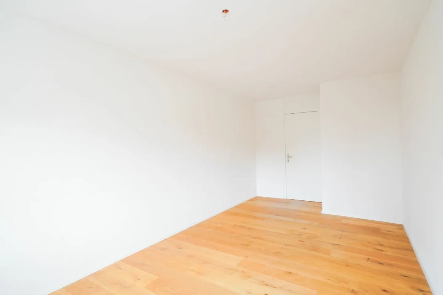 Appartamento moderno in posizione centrale - Foto 7 di 9