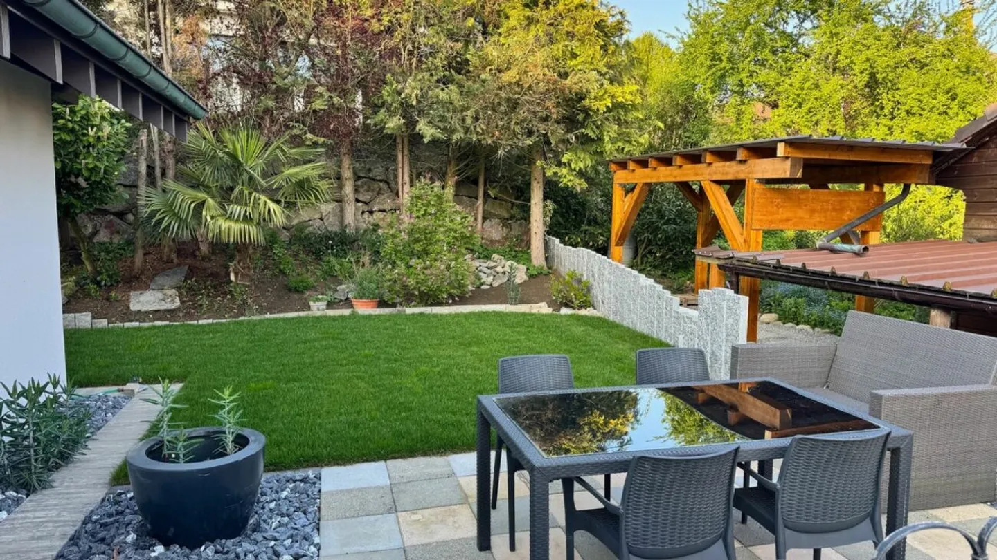 Appartamento mansardato di 3 ½ locali con giardino - Foto 2 di 10