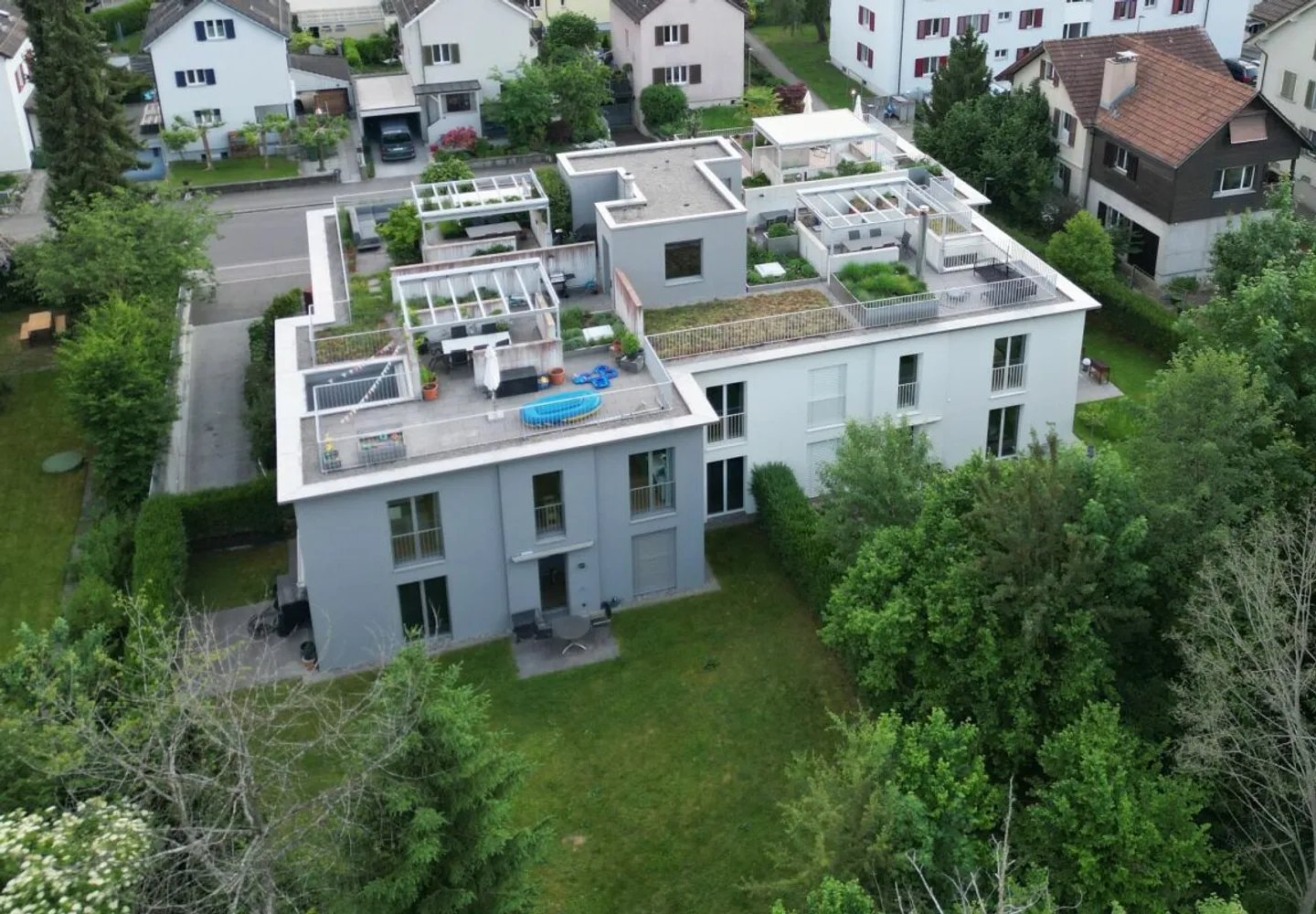 Appartement de 4,5 pièces avec terrasse sur le toit au Mattenbach - Photo 3 sur 13