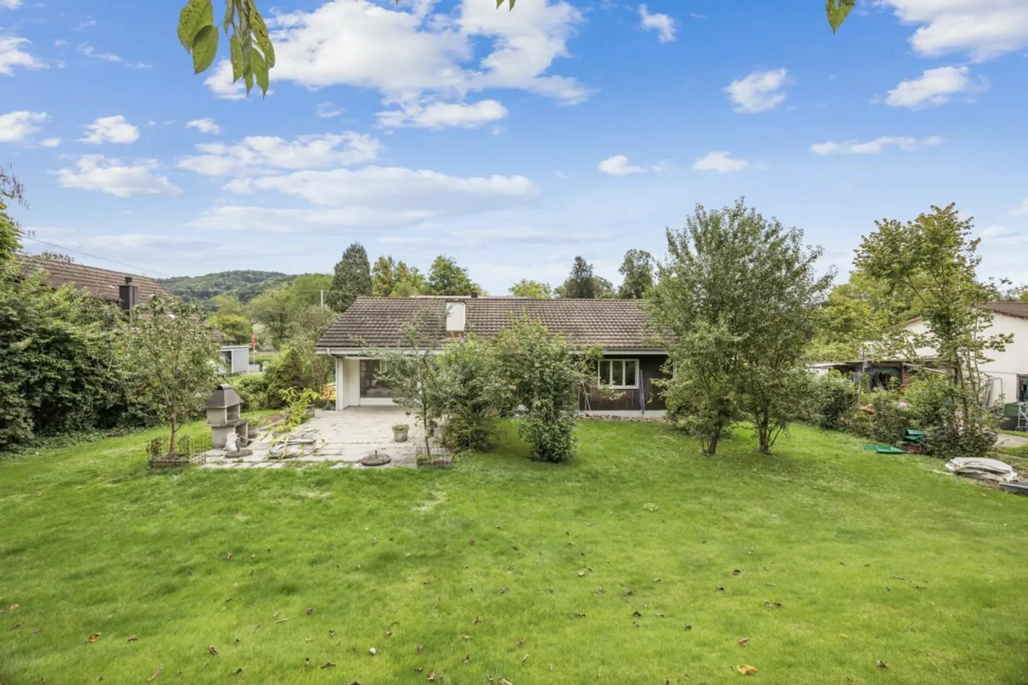 Charmantes Freistehendes Haus mit Potenzial - Foto 3 von 6