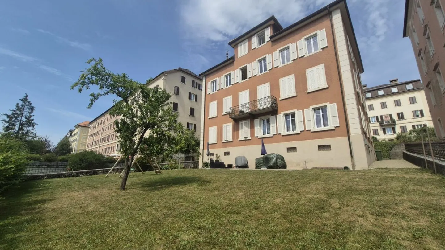 Prächtige 7-Zimmer-Wohnung mit grossem Garten in La Chaux-de-Fonds - Foto 13 von 13