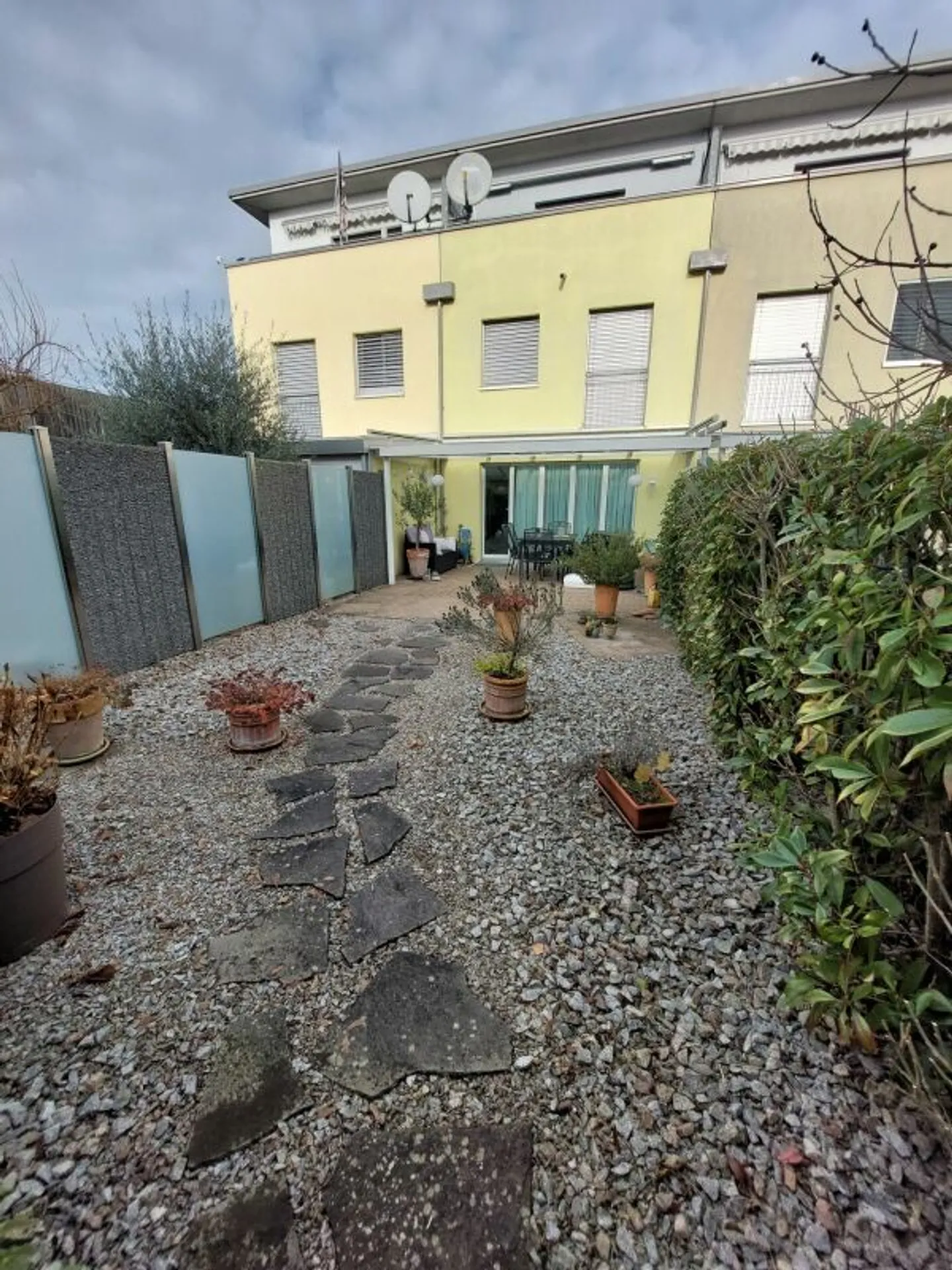 Maison de rangée 4142 Reinach dans Reinacherhof 361 - Photo 2 sur 13