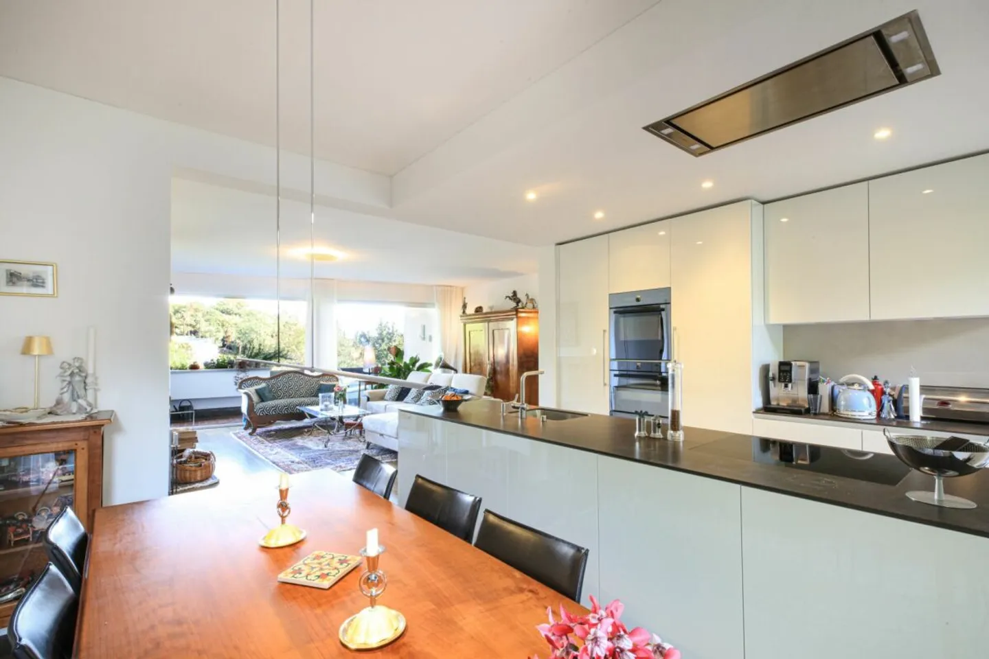 ASCONA - Bright and Cozy Apartment in the Green - Photo 5 of 13