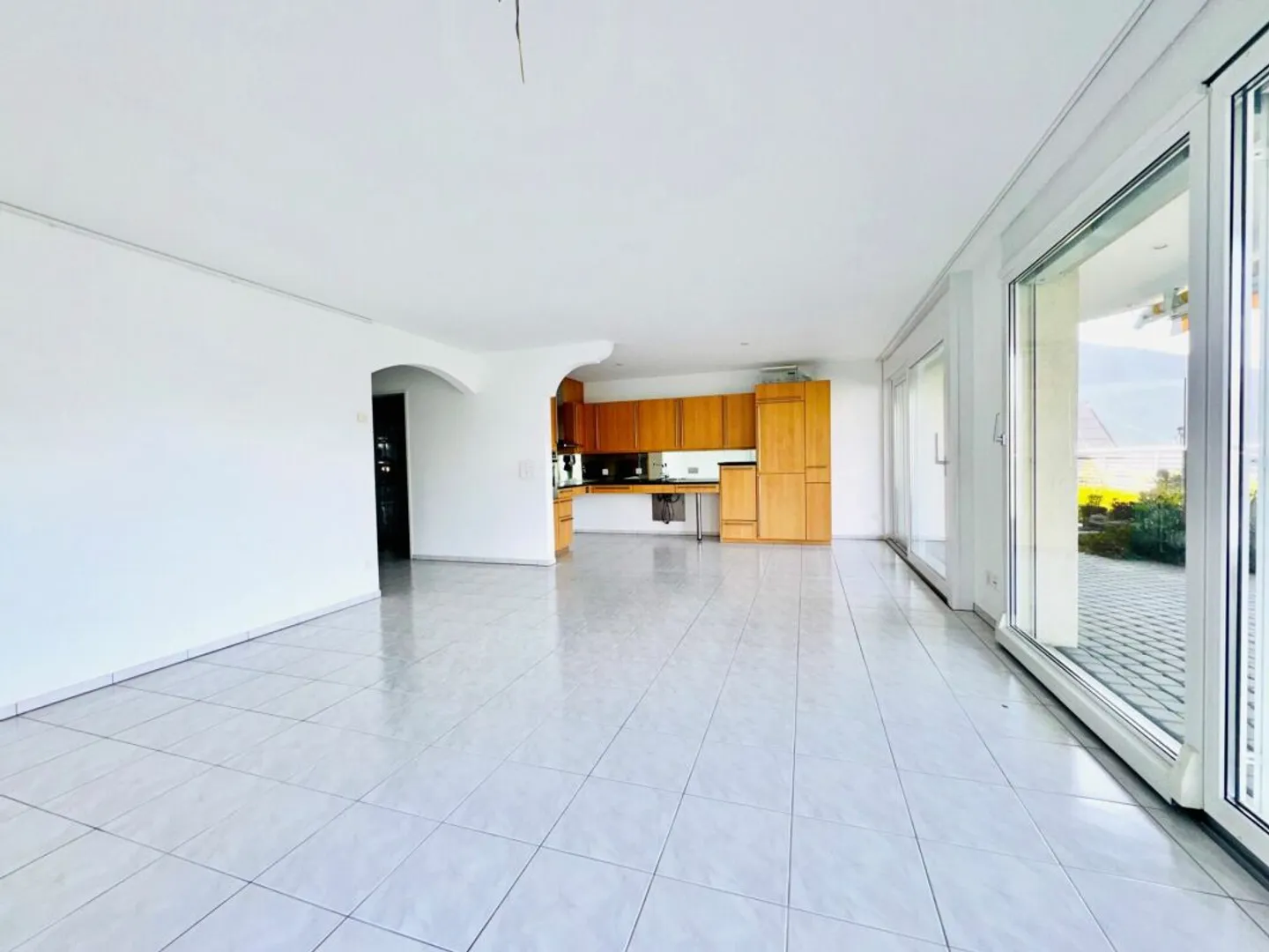 Charming Property in a Sunny Location - Photo 6 of 13