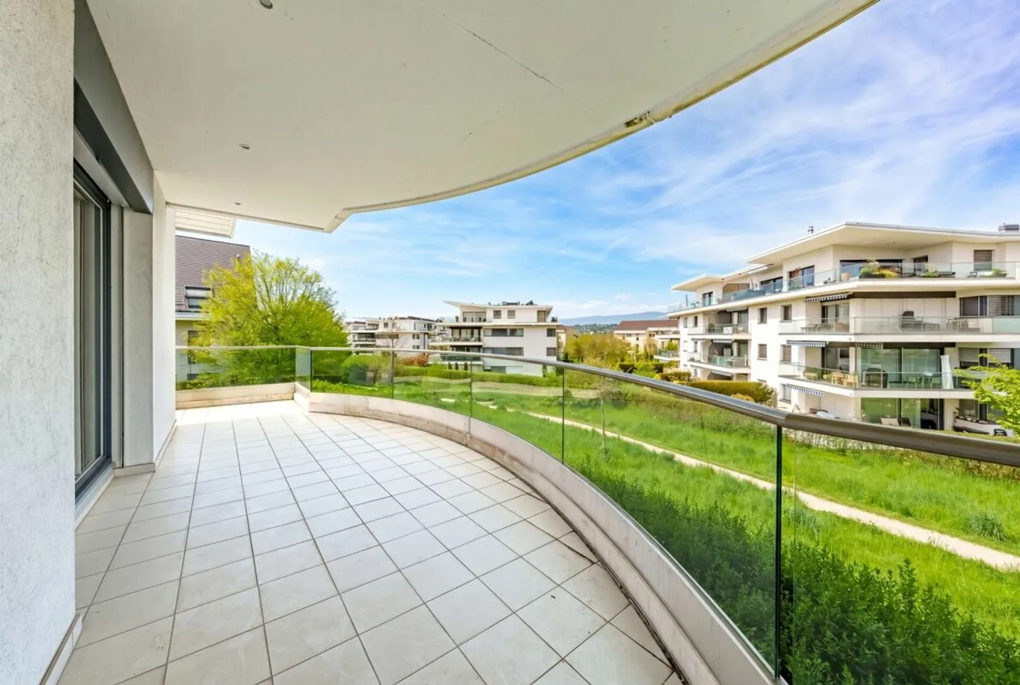 Modern Apartment in the Heart of Préverenges - Photo 3 of 5